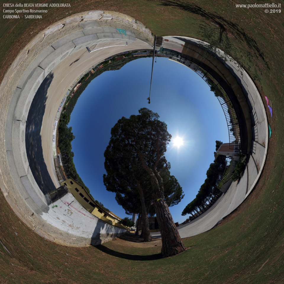 panorama stereografico stereographic - stereographic panorama - Sardegna→Carbonia | Chiesa della B.V.Addolorata e campo sportivo di Rosmarino, 23.07.2019