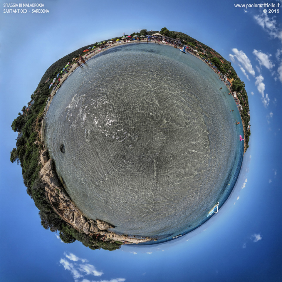 panorama stereografico stereographic - stereographic panorama - Sardegna→Sant'Antioco | Spiaggia di Maladroxia dall'acqua (SX50), 05.09.2019