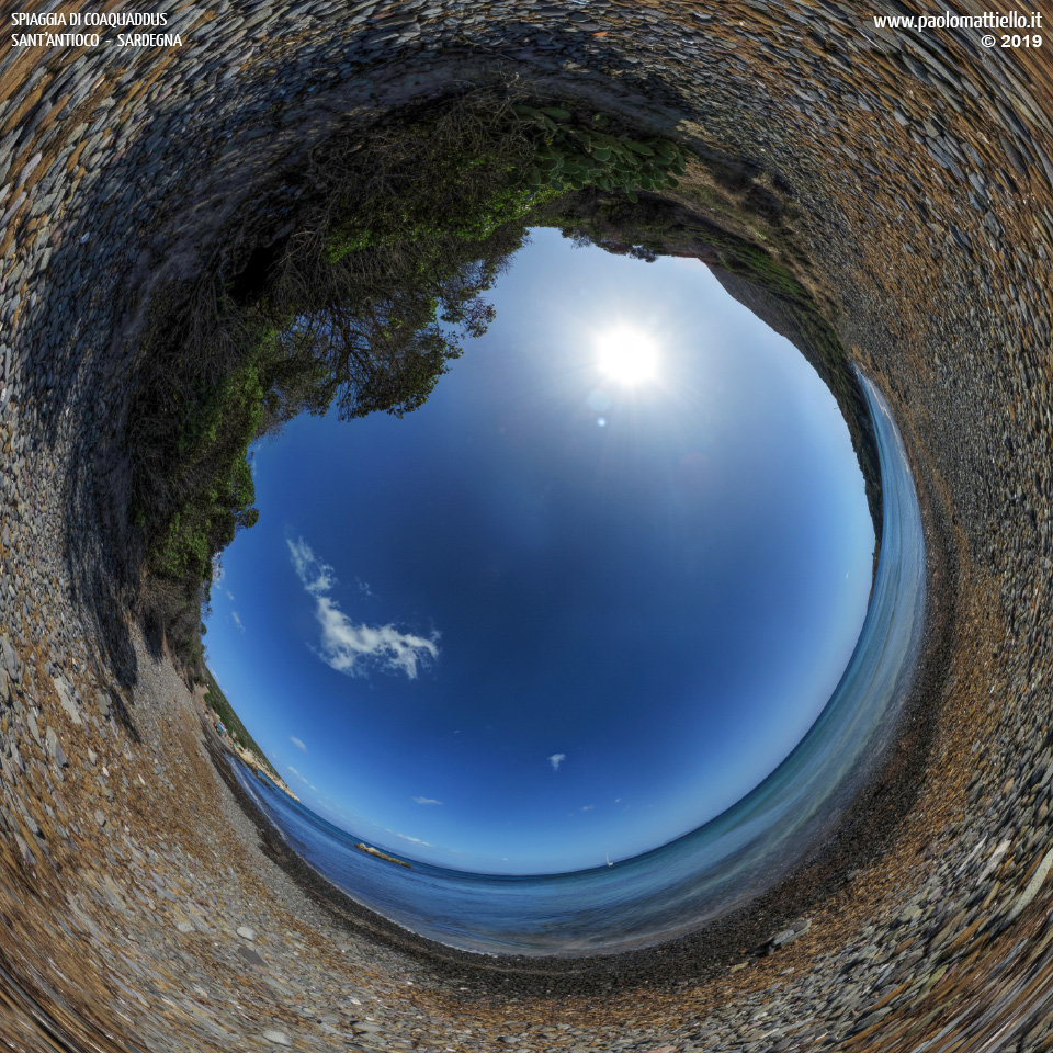 panorama stereografico stereographic - stereographic panorama - Sardegna→Sant'Antioco | Spiaggia di Coa 'e Cuaddus o Coaquaddus, spiaggia rocciosa a sud, 06.09.2019