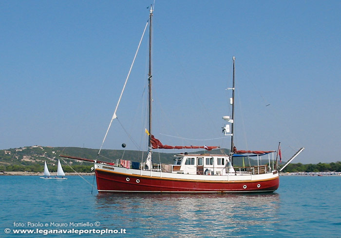 Porto Pino - Barche - 2005, Ros Arcan, barca d'epoca