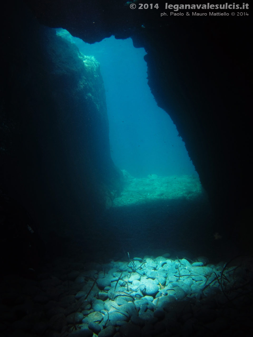 Porto Pino foto subacquee - 2014 - Grotta di Cala Beppe Podda