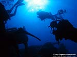 Porto Pino foto subacquee - 2009 - P.Zafferano, relitto "Dino": subacquei in esplorazione