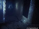Porto Pino foto subacquee - 2009 - Spettrale scorcio di una cabina del relitto "Dino", P.Zafferano